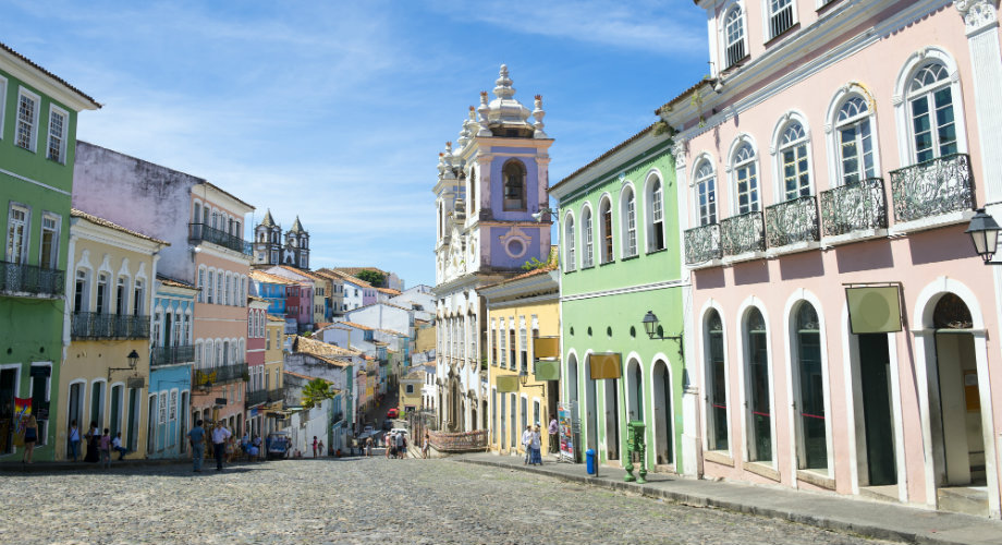 É claro que Salvador faz parte da lista de cidades mais antigas do Brasil