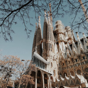 As criações de Antoni Gaudi são simplesmente imperdíveis em sua viagem para Barcelona
