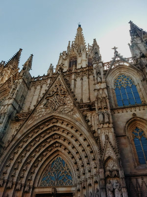 A Catedral de Barcelona é uma dica de passeio gratuito