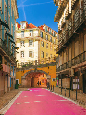 Tem algumas atrações em Lisboa que você só consegue conhecer andando a pé pela cidade