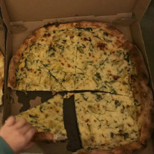 O Artichoke's Basil é uma pizzaria famosa pela pizza de alcachofra.